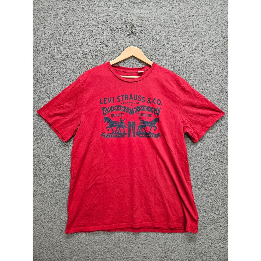Levi Strauss & Co T-Shirt XXL Red Two Horse Graphic Logo Short Sleeve Tee